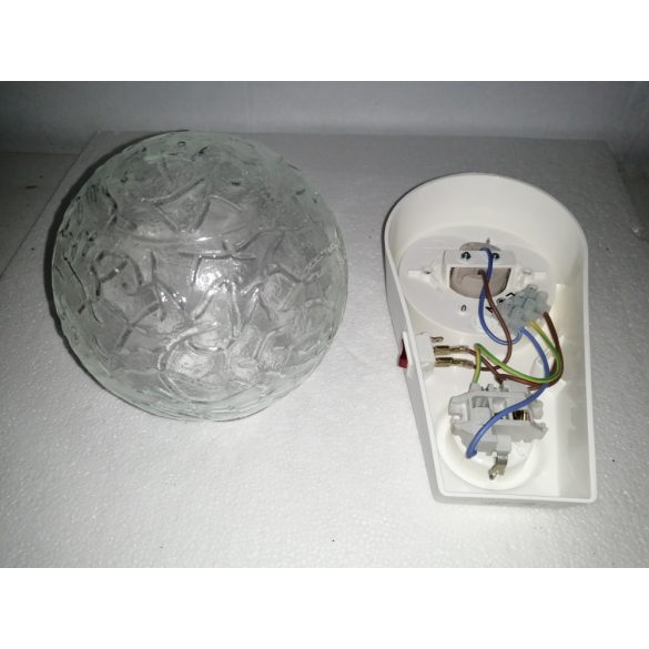 Szarvasi Gergő borotválkozó dugaljas fali lámpa 1X max 60W E27