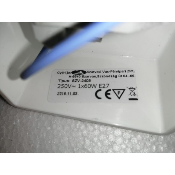 Szarvasi Gergő borotválkozó dugaljas fali lámpa 1X max 60W E27