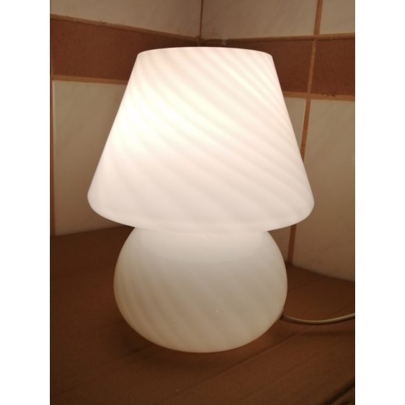 Szarvasi Fanni II gomba asztali lámpa fehér üveg 1x40W E14  SZV-7089/2