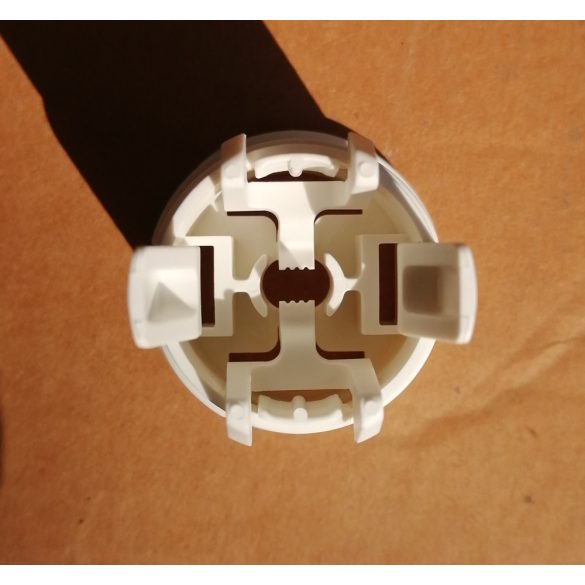 E-14 Foglalat sapka talpas, külső menetes rögzítéssel, beépített tehermentesítővel egyrészes foglalatokhoz. 