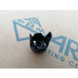 E-14 Foglalat sapka műanyag M10x1mm felfogatással egyrészes foglalatokhoz. 