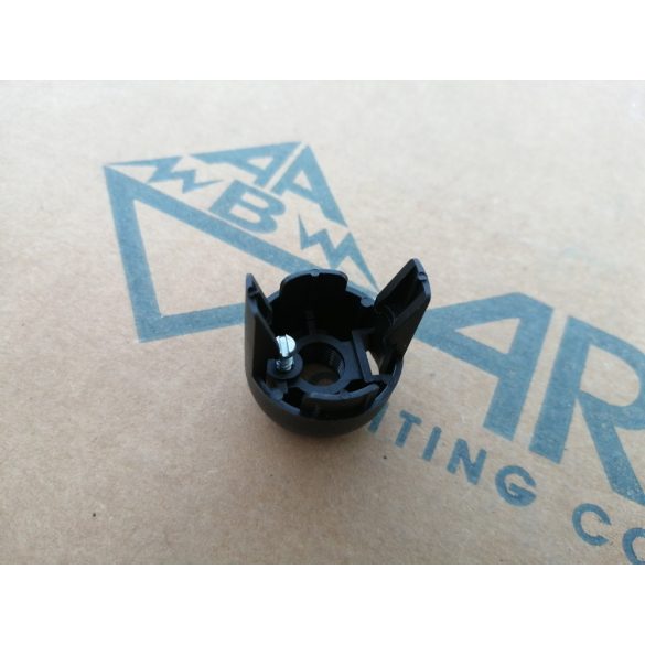 E-14 Foglalat sapka műanyag M10x1mm felfogatással egyrészes foglalatokhoz. 