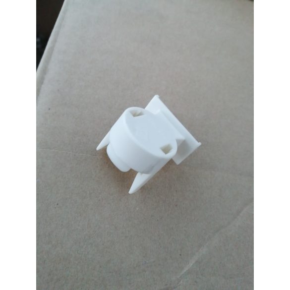 E-14 Foglalat sapka műanyag bepattintós felfogatással egyrészes foglalatokhoz. 